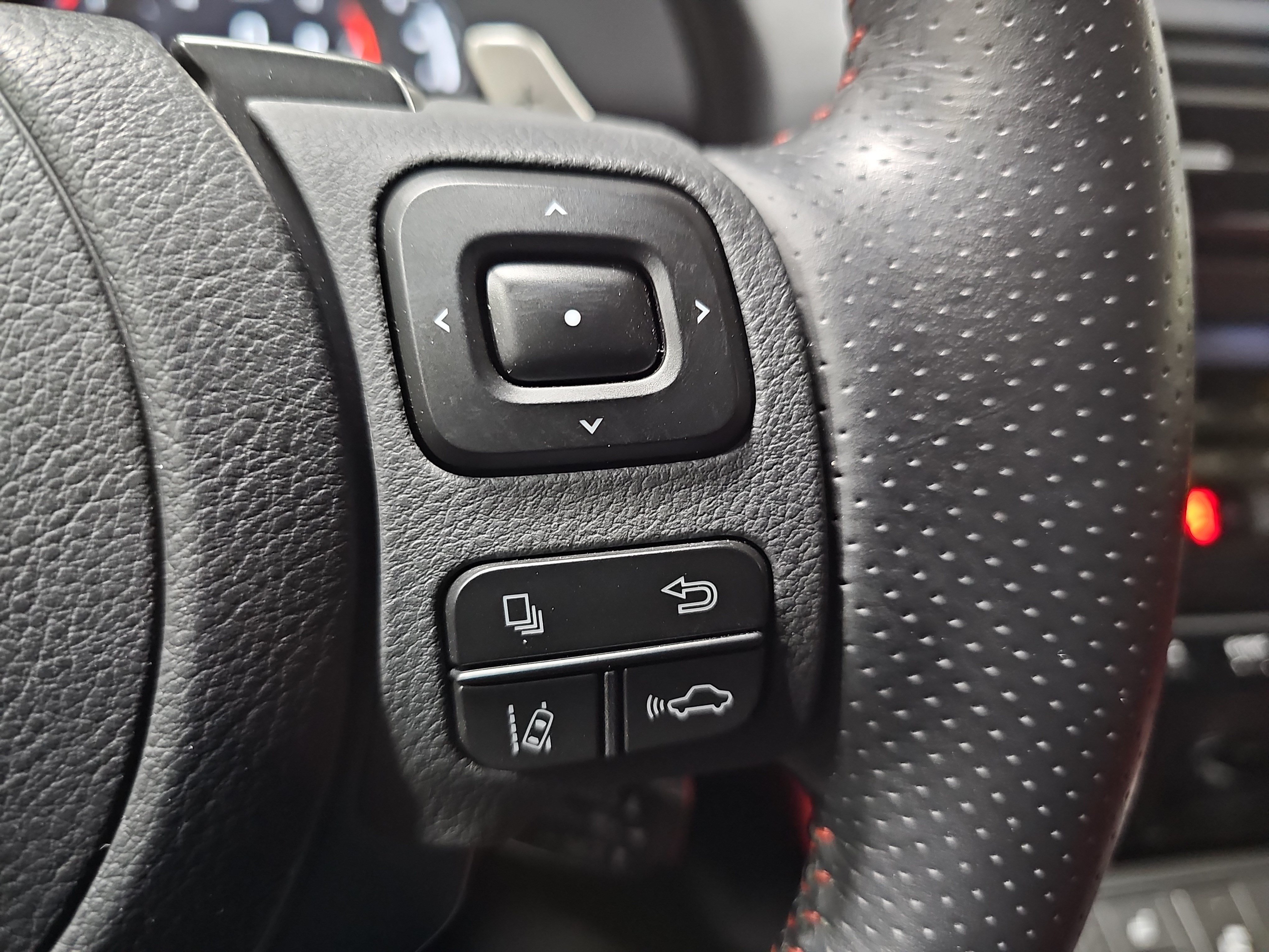 Used 2023 Lexus IS 350 F Sport RWD image 18
