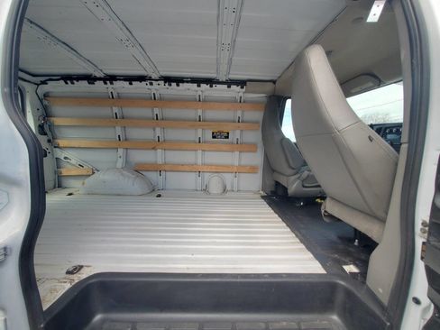 Used 2025 GMC Savana 2500 w/ Driver Convenience Package image 15