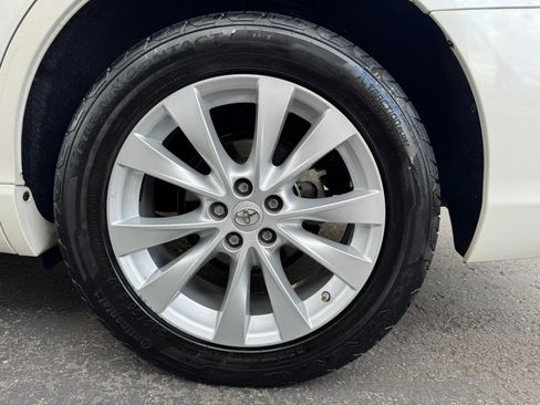 Used 2014 Toyota Venza LE w/ LE Convenience Package AWD/4WD image 17