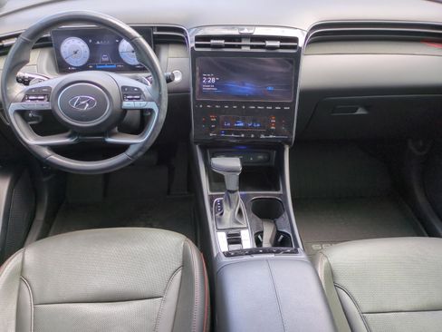 Certified 2022 Hyundai Santa Cruz Limited w/ Cargo Package AWD/4WD image 11