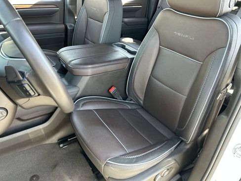 Used 2026 GMC Sierra 1500 Denali w/ Technology Package AWD/4WD image 19
