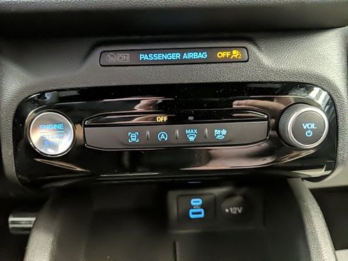 Certified 2023 Ford Escape ST-Line w/ Tech Pack #1 image 19