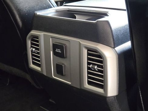 Used 2022 Ford F250 XLT w/ Black Appearance Package image 11