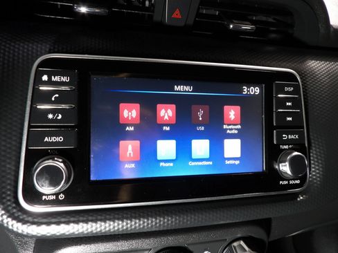 Used 2024 Nissan Kicks S FWD image 13