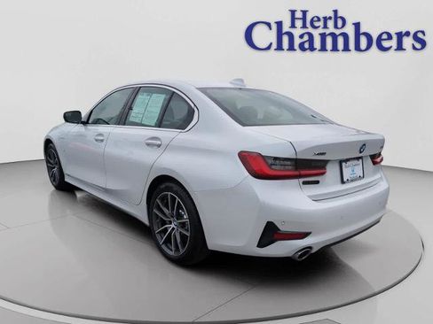 Used 2021 BMW 330e xDrive w/ Premium Package AWD/4WD image 3