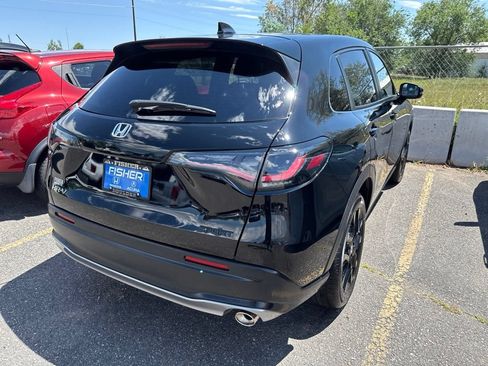 Used 2024 Honda HR-V Sport image 2