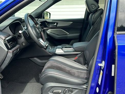 Used 2023 Acura MDX A-Spec image 10
