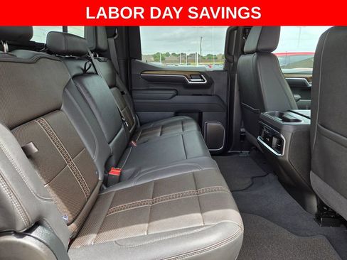 Used 2025 Chevrolet Silverado 1500 High Country w/ Technology Package AWD/4WD image 25