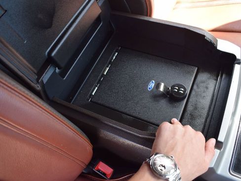 Used 2022 Ford F350 King Ranch w/ King Ranch Ultimate Package image 19