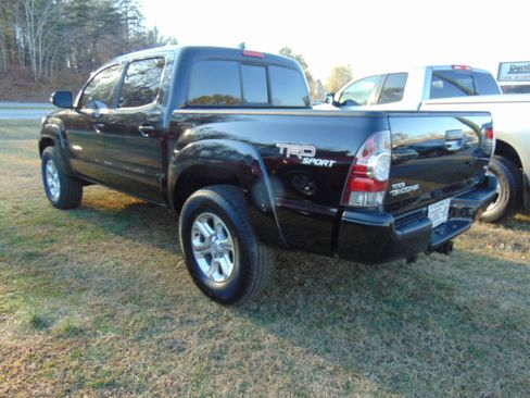 Used 2012 Toyota Tacoma 4x4 Double Cab image 4
