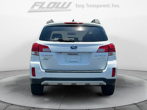 Used 2014 Subaru Outback 2.5i Limited w/ Moonroof Package AWD/4WD image 8