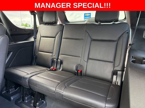 Used 2021 Chevrolet Tahoe Z71 w/ Z71 Signature Package AWD/4WD image 18