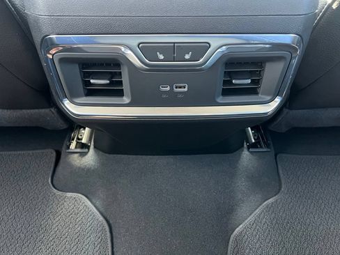 Used 2024 GMC Sierra 1500 Denali AWD/4WD image 25