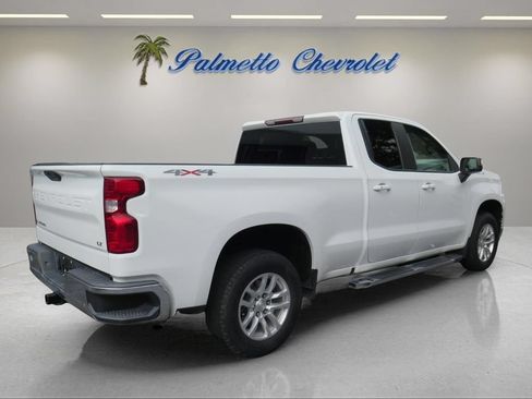 Used 2021 Chevrolet Silverado 1500 LT AWD/4WD image 3