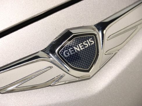 Used 2023 Genesis G70 2.0T AWD/4WD image 26