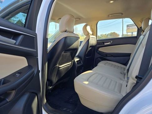 Used 2022 Ford Edge SEL image 22