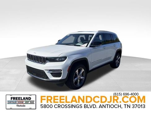 New 2025 Jeep Grand Cherokee Limited w/ Luxury Tech Group II AWD/4WD image 3