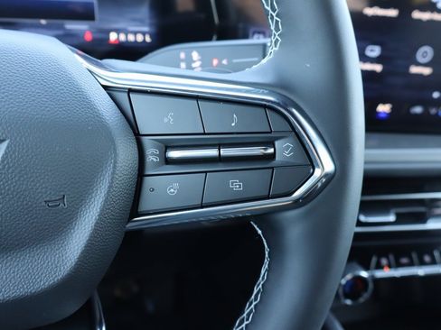 New 2026 Chevrolet Traverse LT w/ Driver Confidence Package image 8