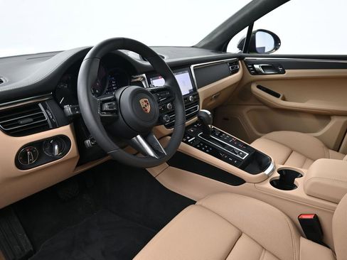 Used 2026 Porsche Macan GTS AWD/4WD image 4