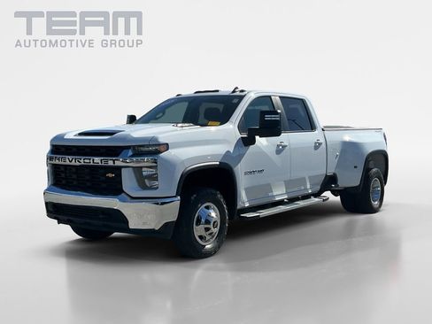 Used 2023 Chevrolet Silverado 3500 LT image 3