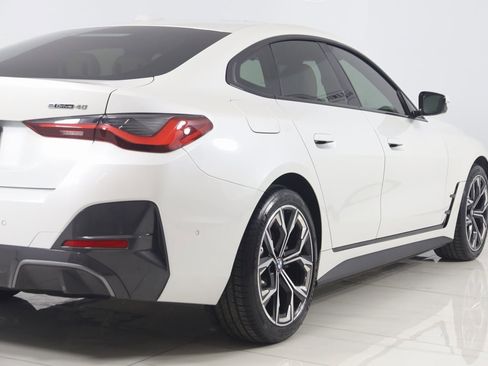 Used 2022 BMW i4 eDrive40 w/ M Sport Package image 53