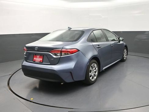 Used 2024 Toyota Corolla LE FWD image 8