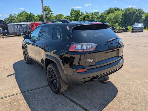 Used 2022 Jeep Cherokee Latitude AWD/4WD image 11
