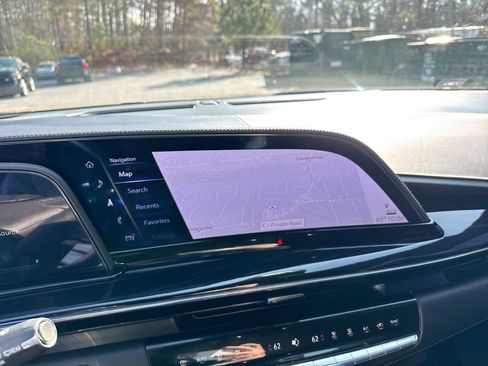 Used 2024 Cadillac Escalade V image 27