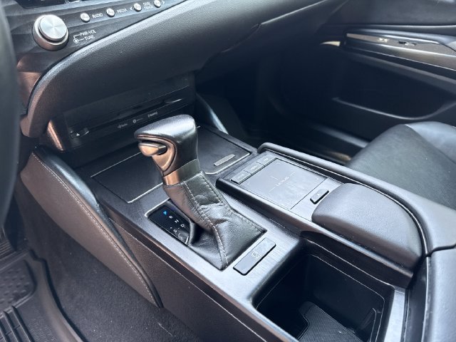 Used 2021 Lexus ES 250 AWD/4WD image 25