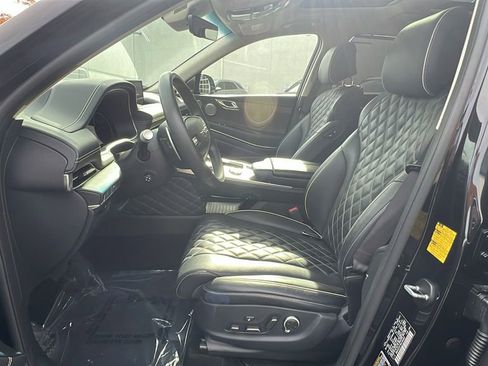 Used 2024 Genesis GV80 3.5T w/ Prestige Package image 24