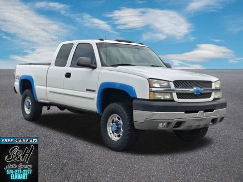 Used 2003 Chevrolet Silverado 2500 LS AWD/4WD image 3