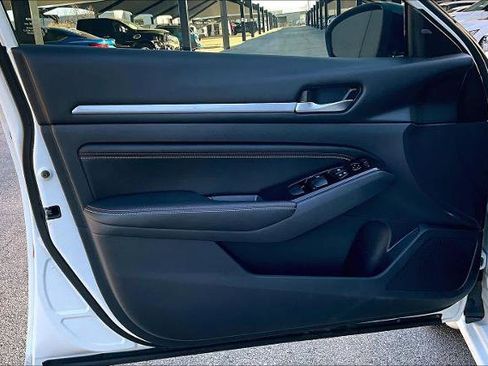 Certified 2023 Nissan Altima 2.0 SR image 21