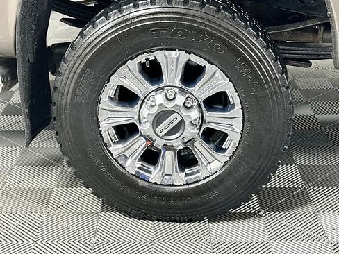 Used 2018 Ford F350 Lariat w/ Lariat Ultimate Package image 25