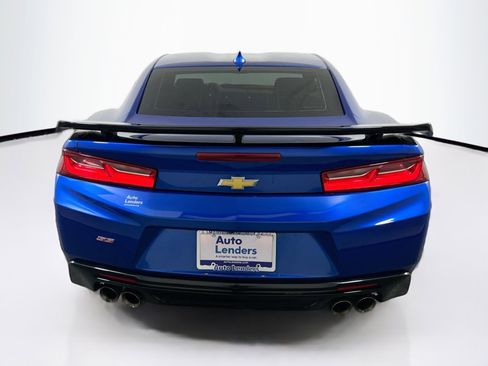 Used 2017 Chevrolet Camaro SS image 6