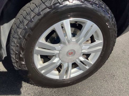 Used 2015 Cadillac SRX Luxury w/ Driver Awareness Package image 8