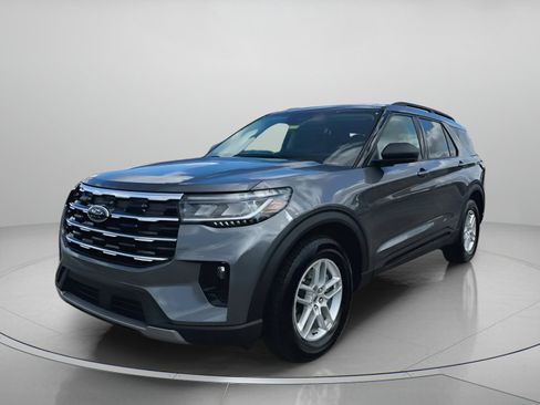 New 2026 Ford Explorer Active w/ Active Comfort Package image 11