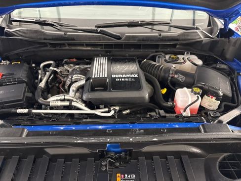 Used 2025 Chevrolet Silverado 1500 LT Trail Boss w/ Convenience Package II AWD/4WD image 18