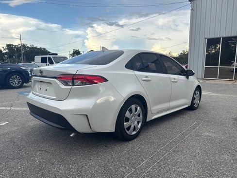 Used 2020 Toyota Corolla LE FWD image 9