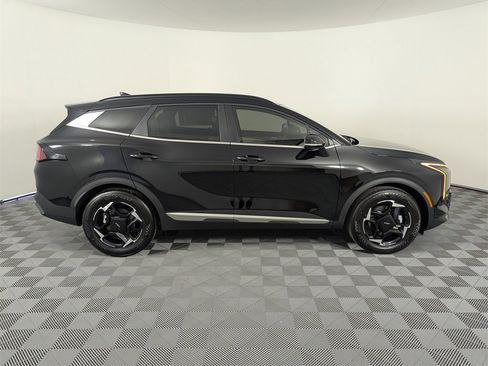 New 2026 Kia Sportage EX image 8