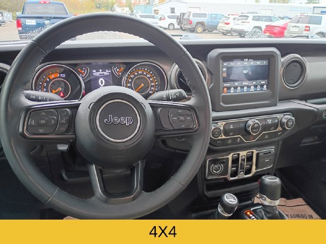 Used 2023 Jeep Gladiator Sport AWD/4WD image 10