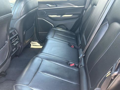 Used 2024 Jeep Grand Cherokee Limited 4xe AWD/4WD image 3