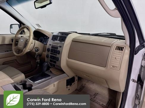 Used 2011 Ford Escape XLT w/ 202A Rapid Spec Order Code AWD/4WD image 26