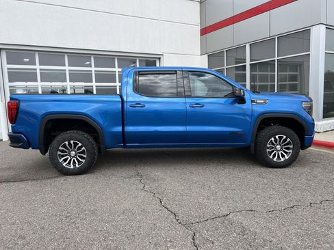 Used 2022 GMC Sierra 1500 AT4 image 27