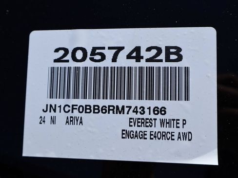 Used 2024 Nissan Ariya AWD image 40