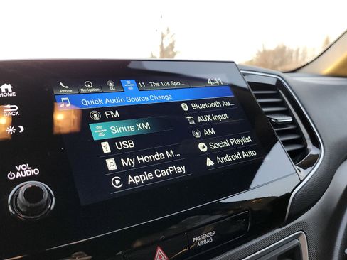 Used 2022 Honda Pilot TrailSport image 9