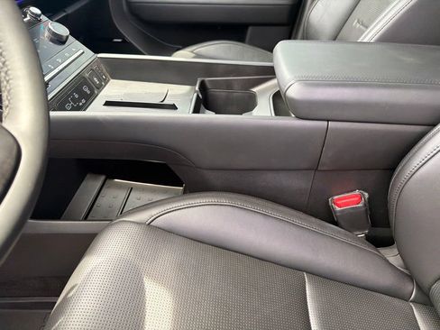 Used 2025 Hyundai Santa Fe Calligraphy AWD/4WD image 23