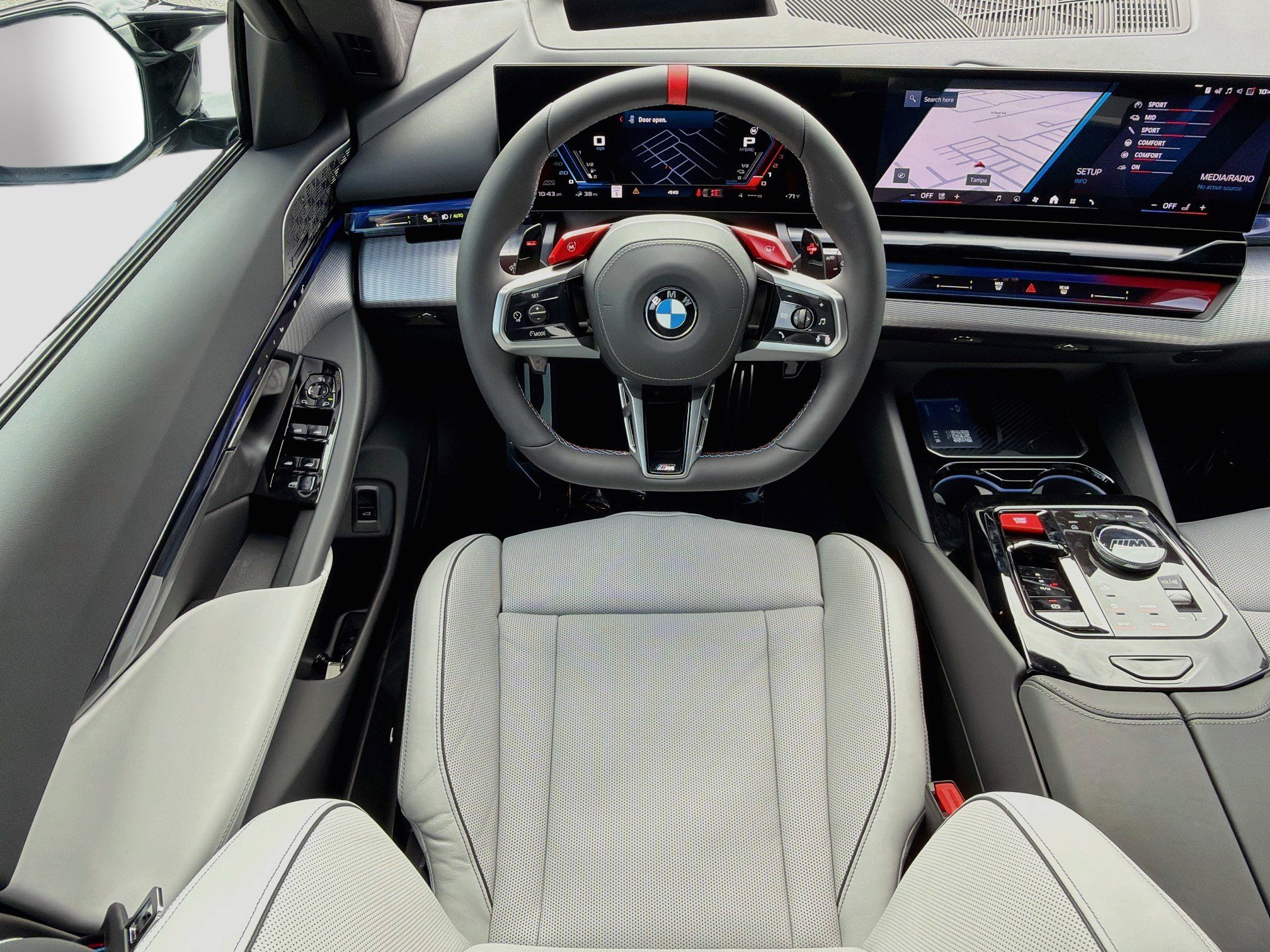 New 2027 BMW M5 Touring AWD/4WD image 17