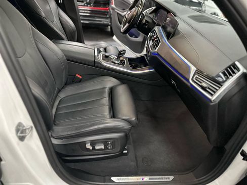 Used 2022 BMW X5 xDrive40i w/ Premium Package AWD/4WD image 32