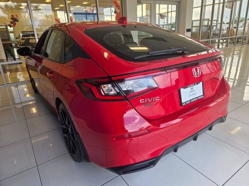 Certified 2025 Honda Civic Sport image 8
