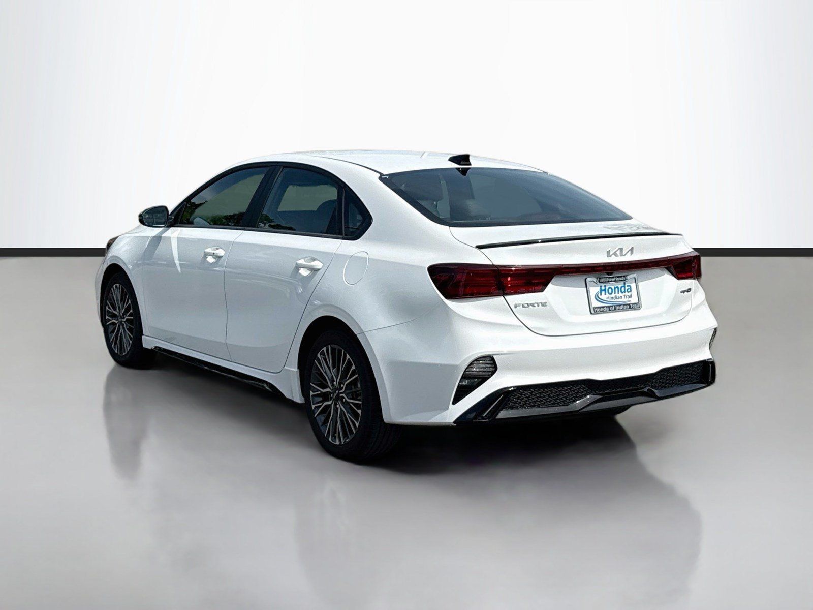 Used 2024 Kia Forte GT-Line FWD image 6